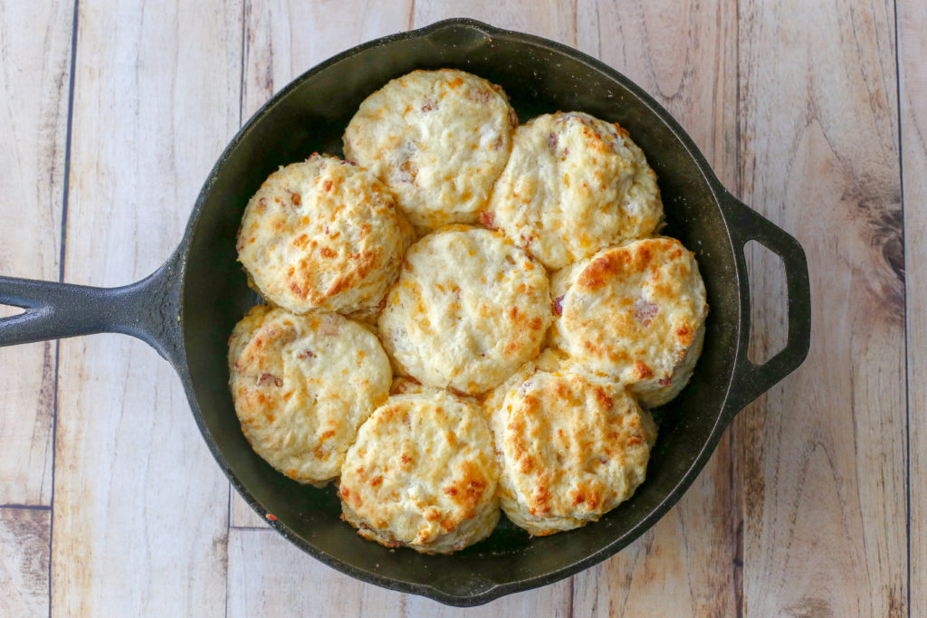 cheddar bacon buttermilk biscuits