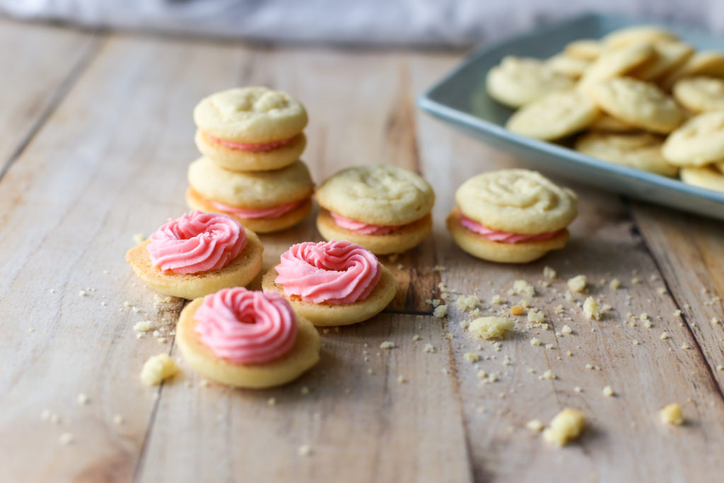 vanilla cream sandwich cookies