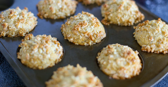 almond poppy seed muffin